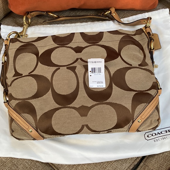 Coach Authentic Signature Slim Carly - Picture 2 of 4
